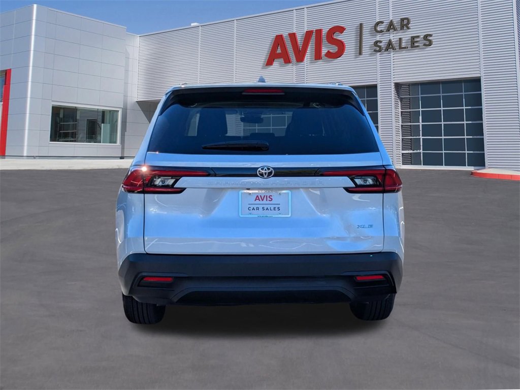 Used 2025 Toyota Grand Highlander FWD image 5