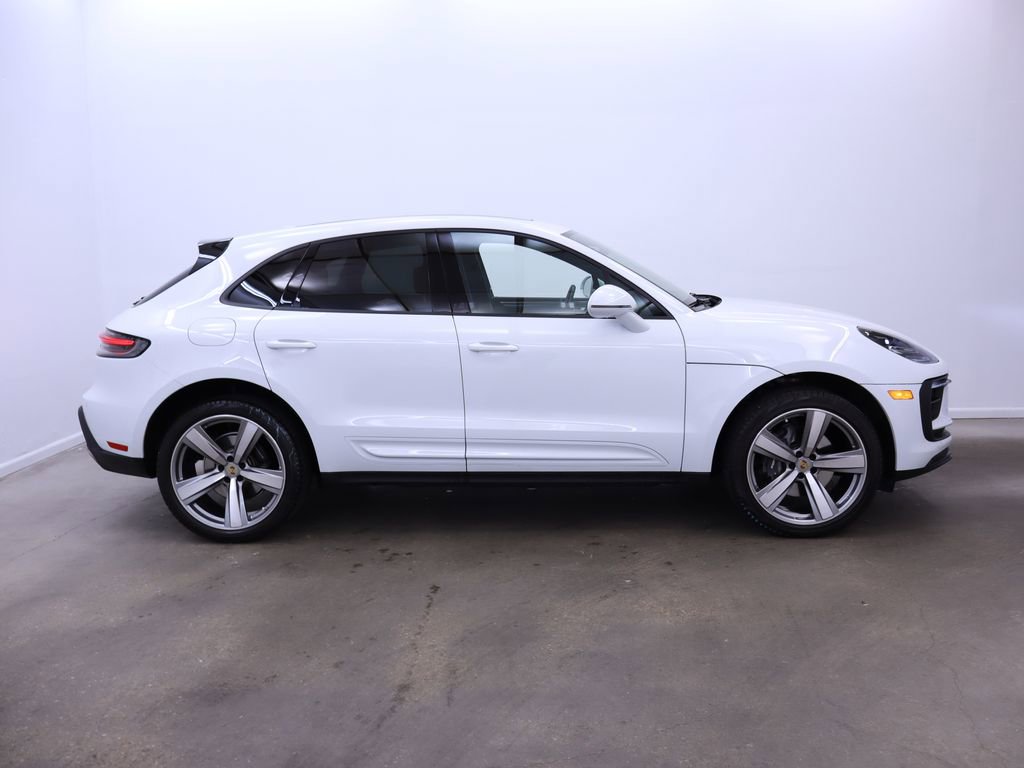 New 2024 Porsche Macan image 8