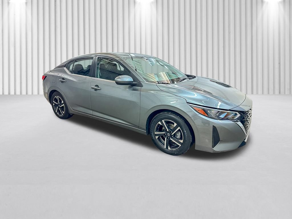 Used 2024 Nissan Sentra SV FWD image 2