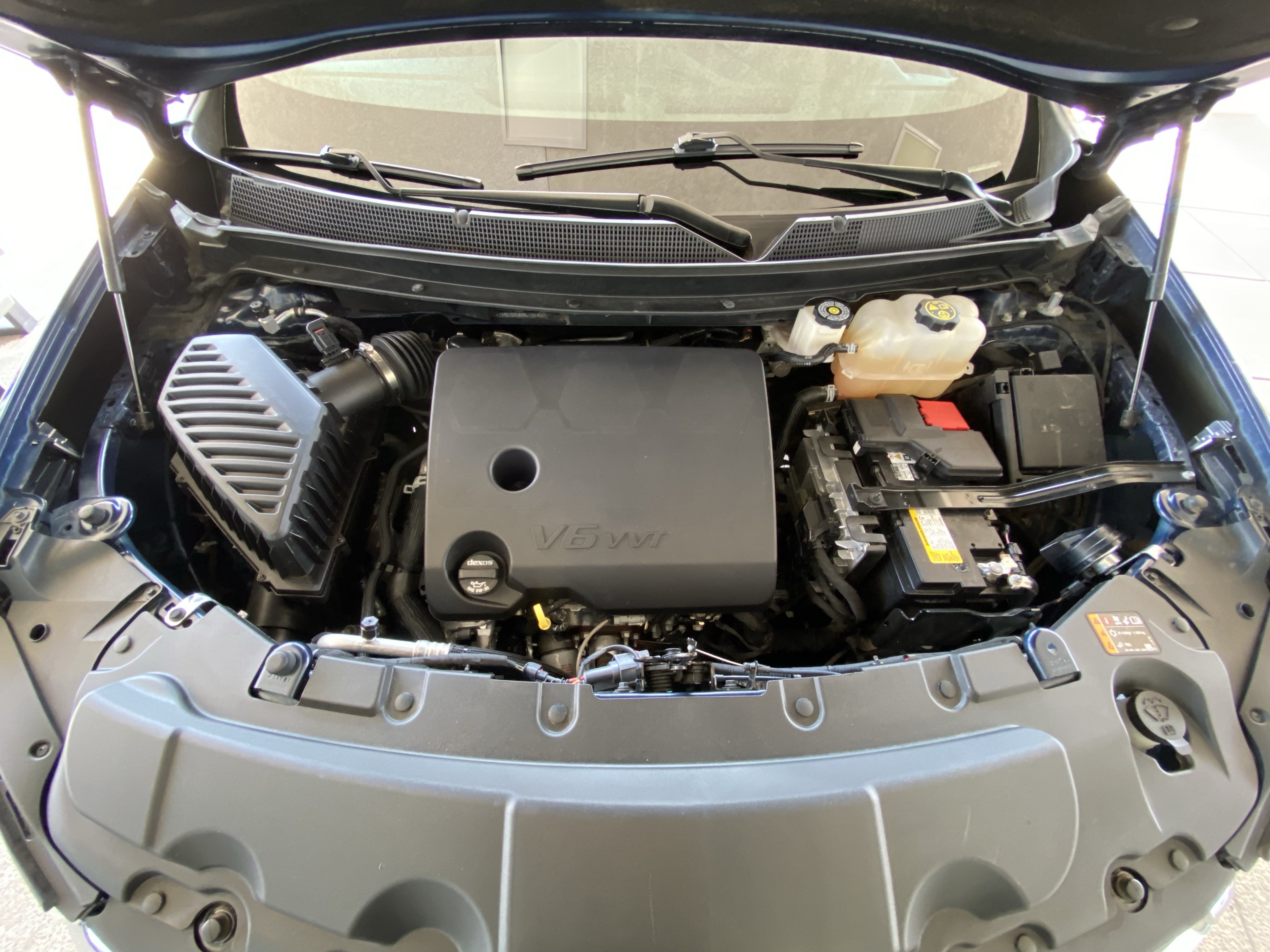 Used 2022 Chevrolet Traverse LT FWD image 48