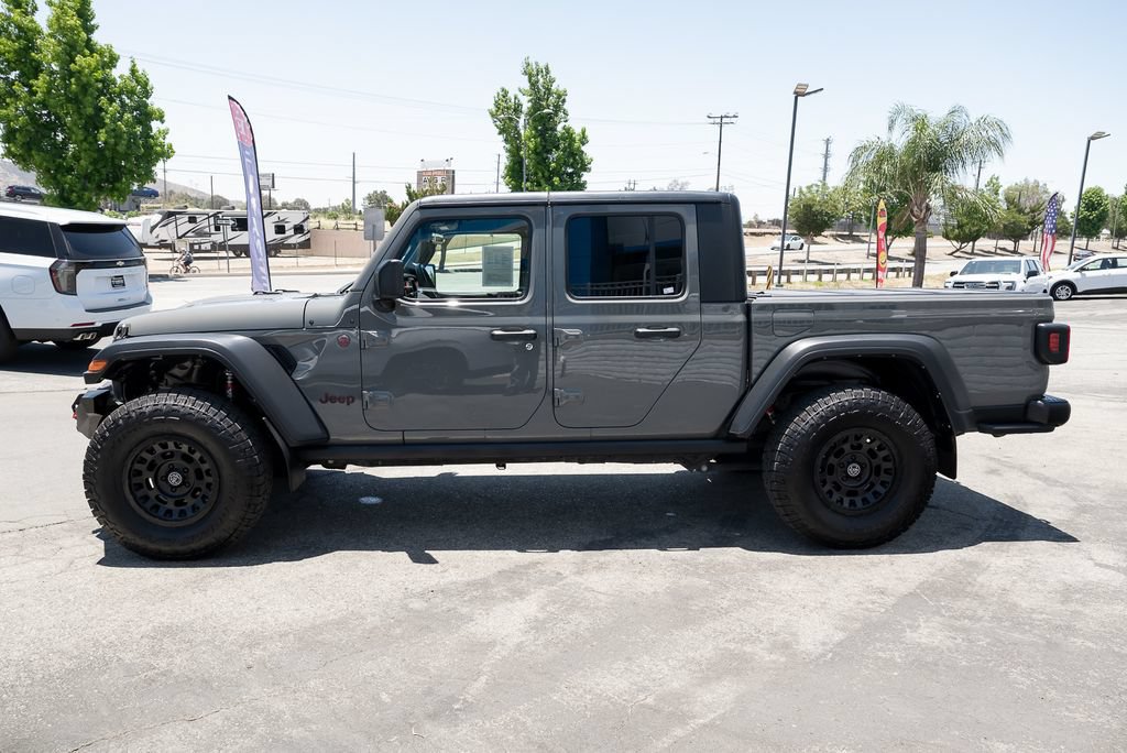 Used 2022 Jeep Gladiator Rubicon w/ Trailer Tow Package AWD/4WD image 8