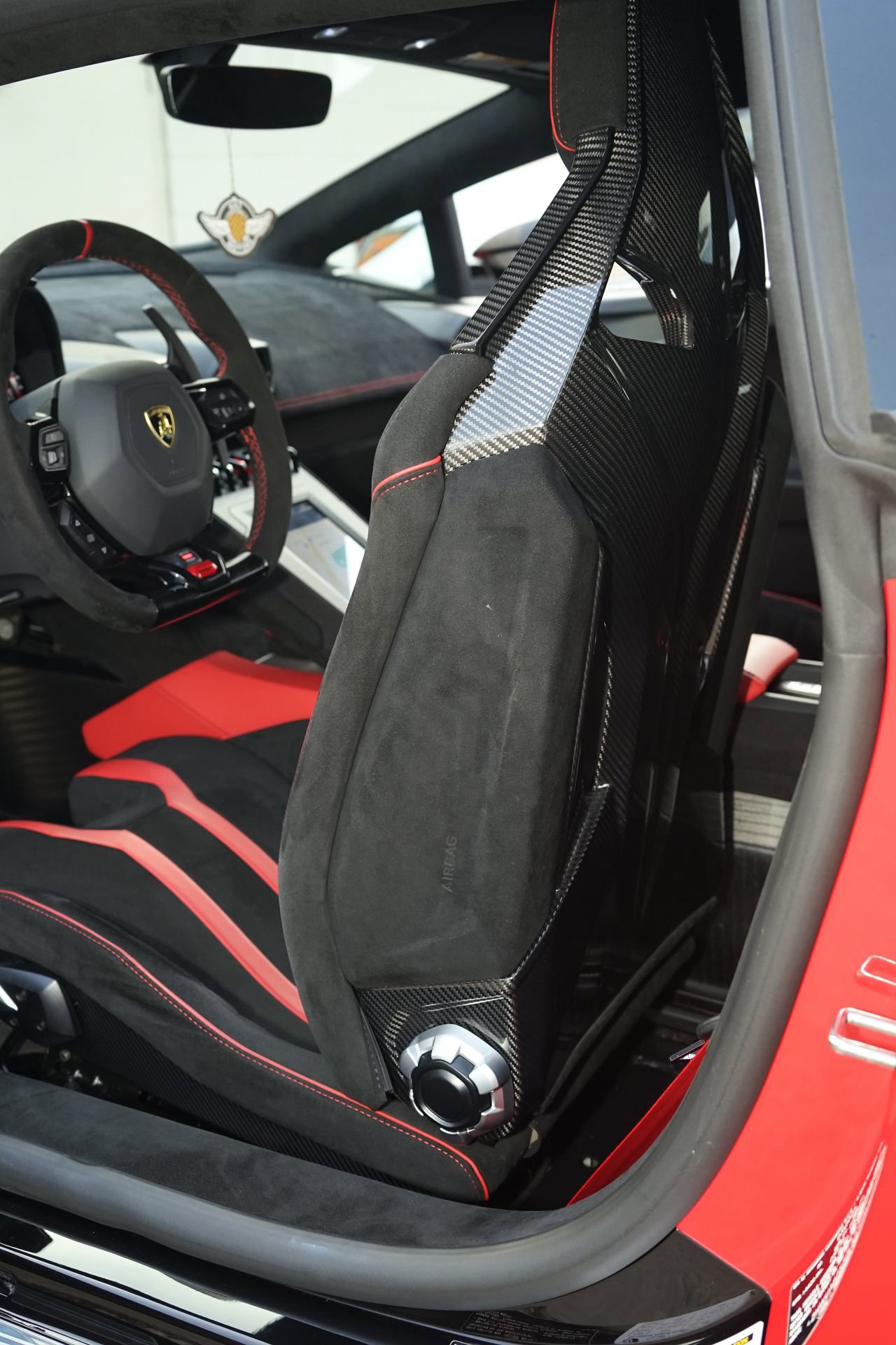 Used 2023 Lamborghini Huracan STO image 30