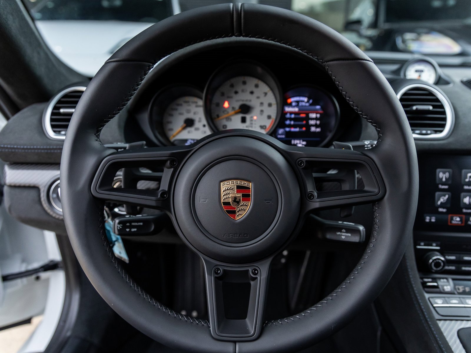 Used 2025 Porsche 718 Cayman GT4 RS image 37