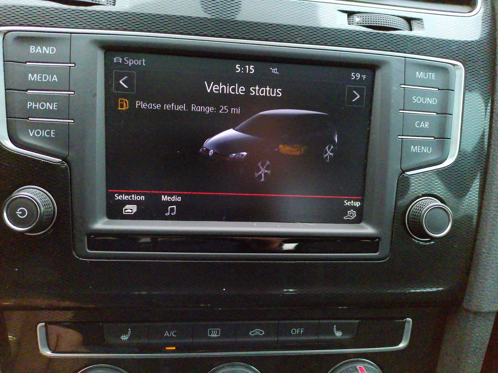 Used 2017 Volkswagen GTI SE image 20