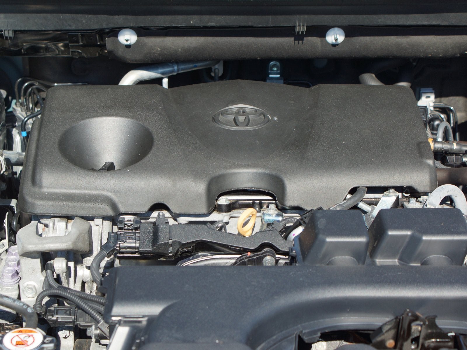 Used 2025 Toyota RAV4 XLE AWD/4WD image 26