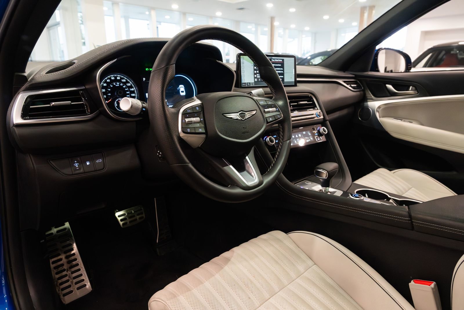 Used 2024 Genesis G70 3.3T Advanced image 8