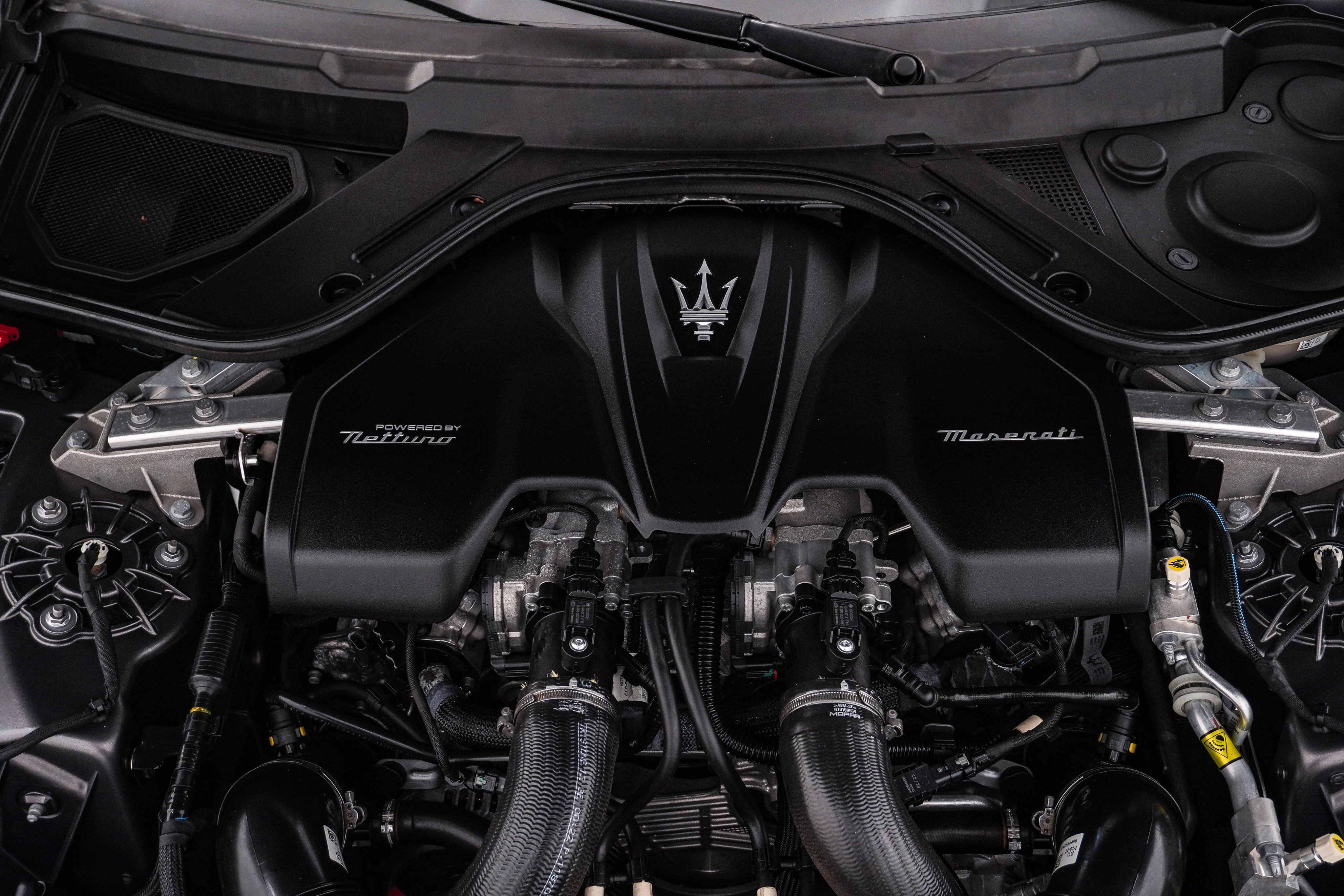 Certified 2024 Maserati GranTurismo Trofeo AWD/4WD image 31
