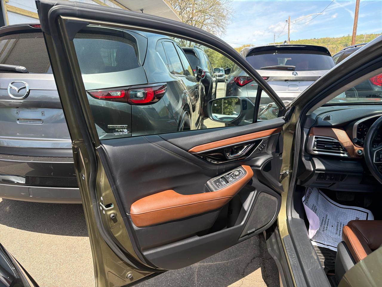 Used 2021 Subaru Outback Touring AWD/4WD image 16