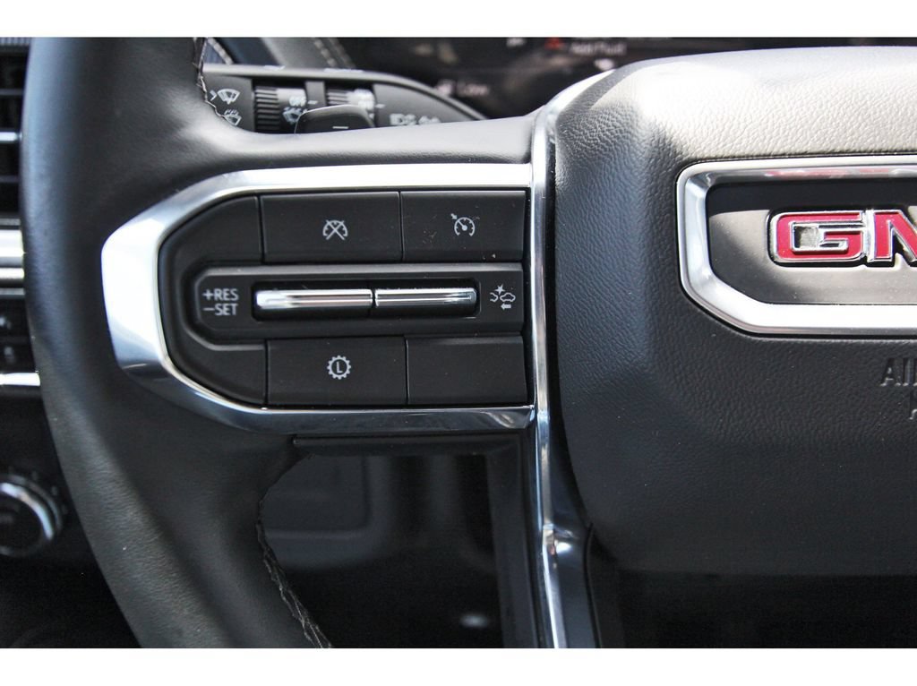 Used 2025 GMC Yukon Elevation w/ LPO, Floor Liner Package RWD image 14
