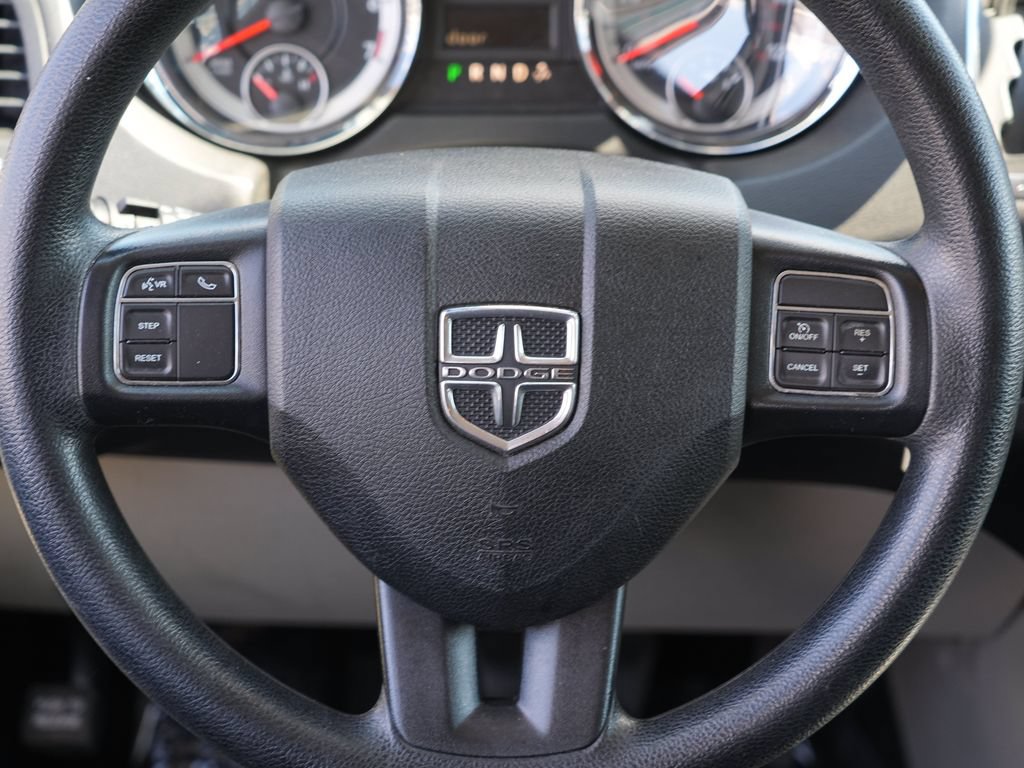 Used 2018 Dodge Grand Caravan SE w/ UConnect Hands-Free Group FWD image 23