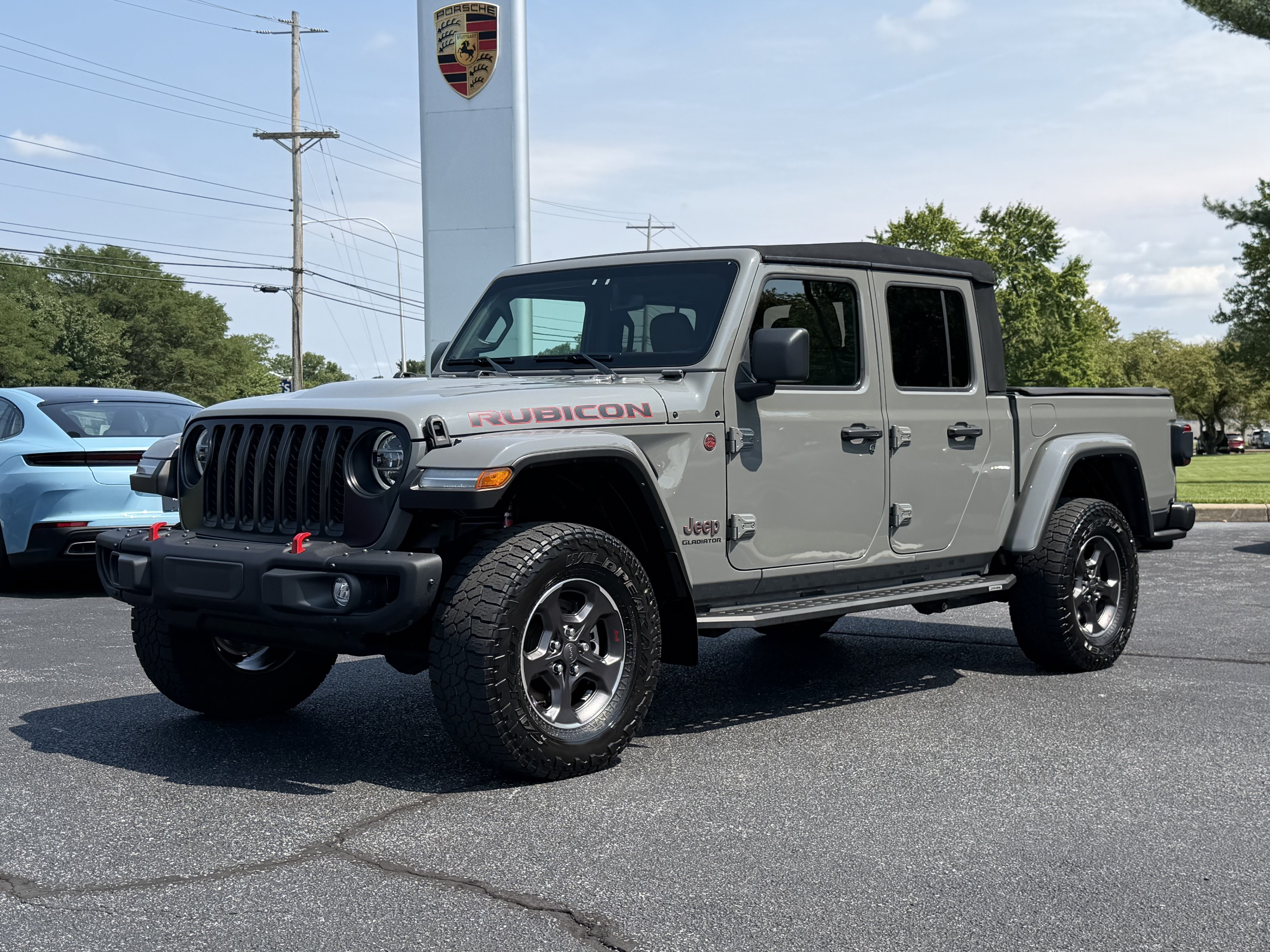 Used 2022 Jeep Gladiator Rubicon w/ LED Lighting Group AWD/4WD image 1