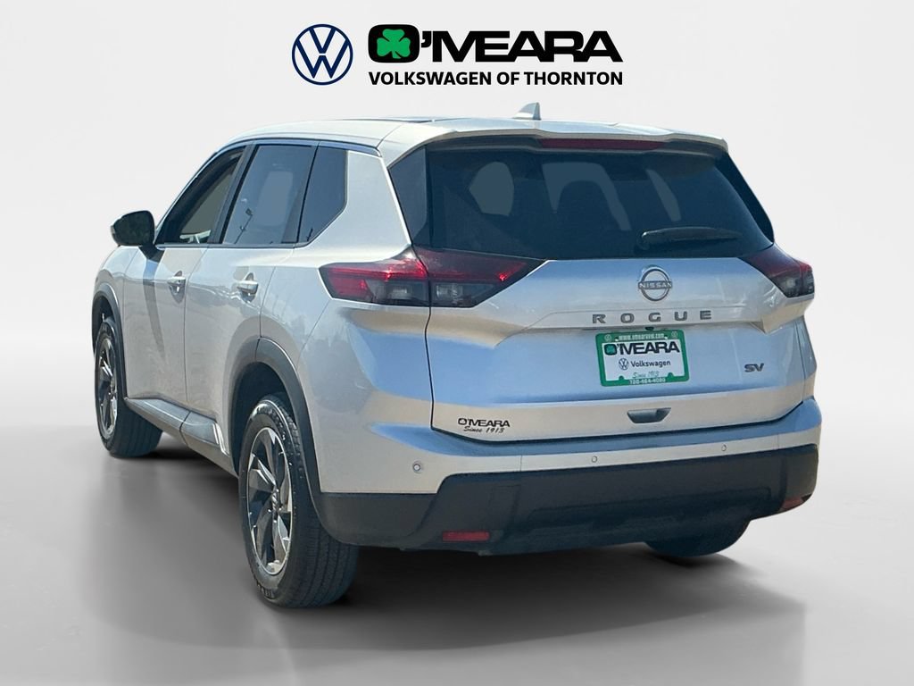 Used 2024 Nissan Rogue SV FWD image 3