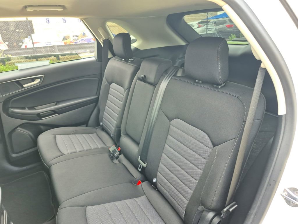 Used 2024 Ford Edge SE image 21