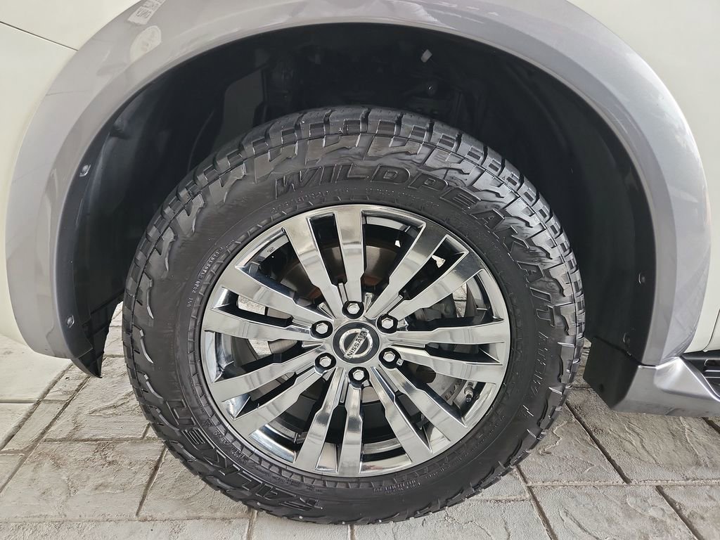 Certified 2018 Nissan Armada Platinum w/ Interior Lighting Package image 34