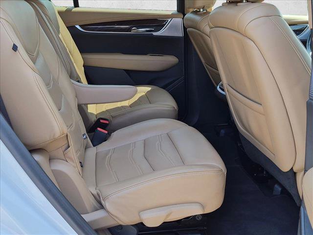Used 2020 Cadillac XT6 Sport w/ Platinum Package AWD/4WD image 17