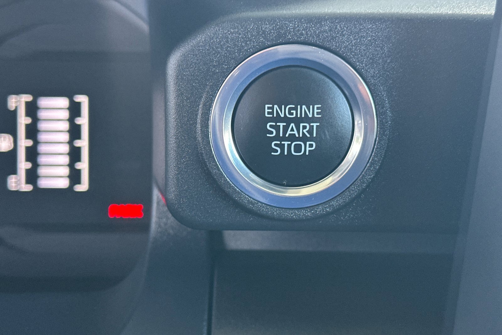 Used 2025 Toyota 4Runner SR5 image 25