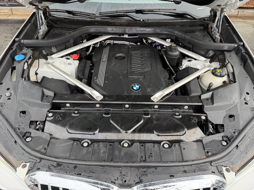 Used 2023 BMW X5 xDrive40i AWD/4WD image 6