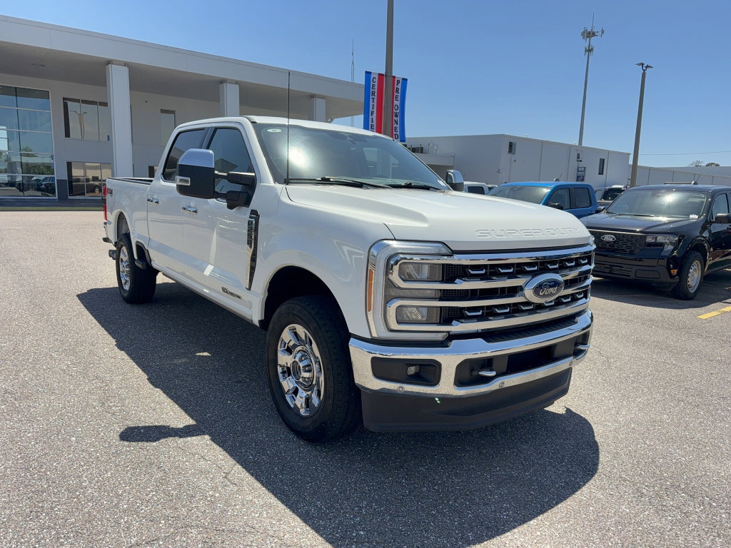 Certified 2023 Ford F250 Lariat w/ Lariat Ultimate Package image 4
