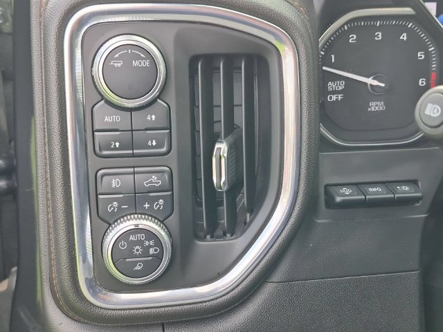 Used 2020 GMC Sierra 1500 AT4 w/ AT4 Premium Package AWD/4WD image 17