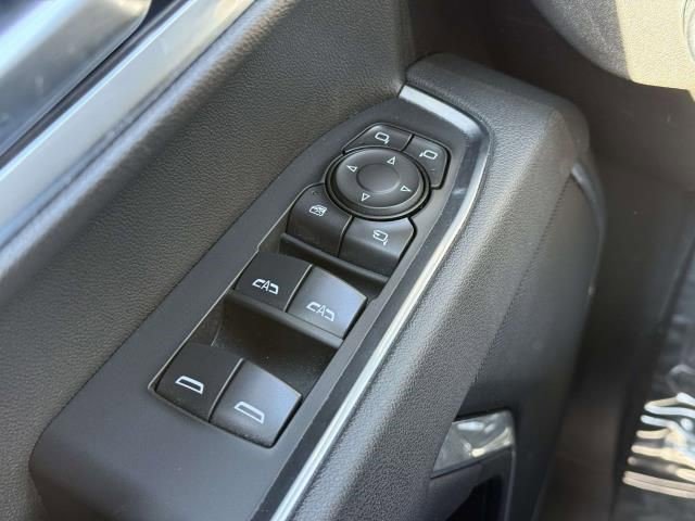 Certified 2026 GMC Sierra 1500 SLT AWD/4WD image 13