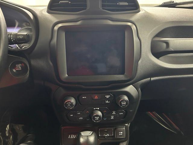 Used 2021 Jeep Renegade Trailhawk AWD/4WD image 19