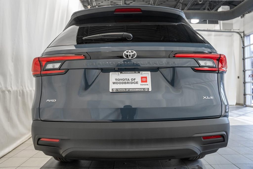 New 2026 Toyota Grand Highlander XLE image 5