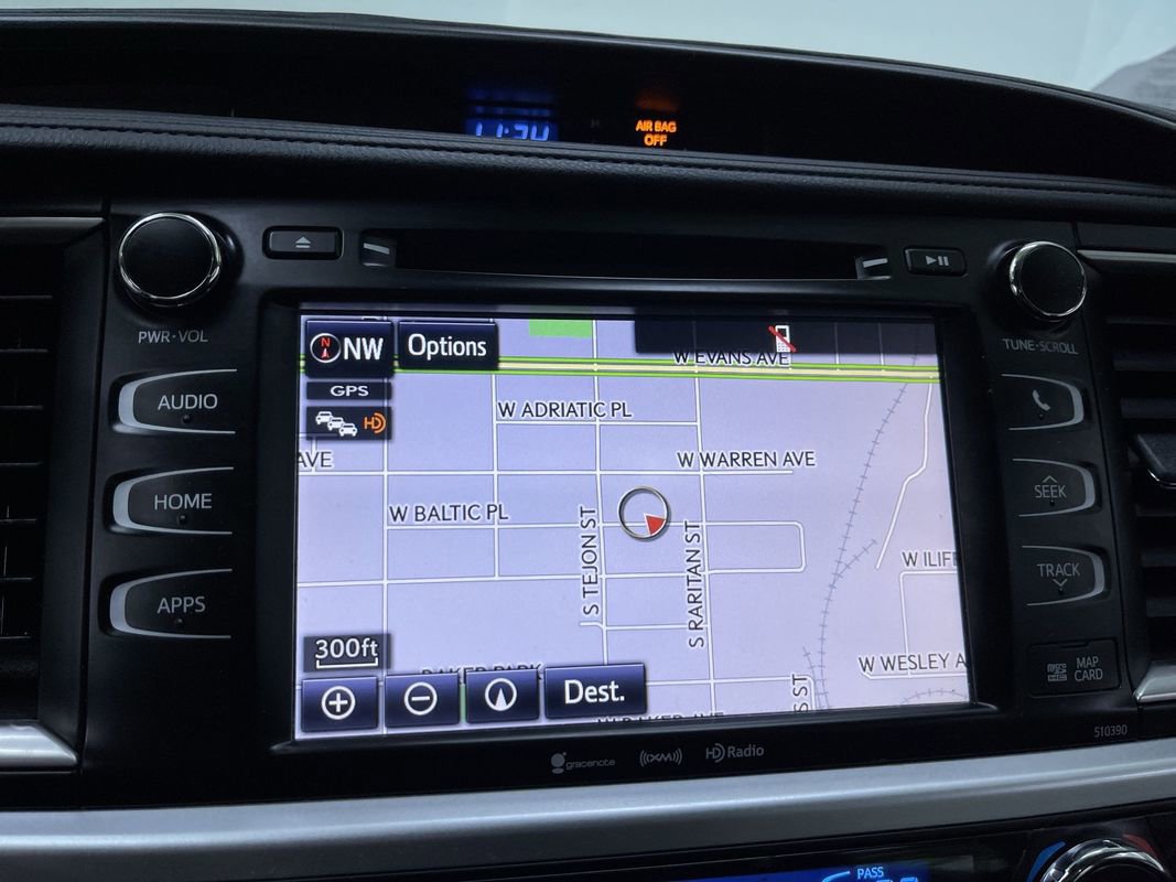 Used 2019 Toyota Highlander SE w/ Nightshade Edition image 21