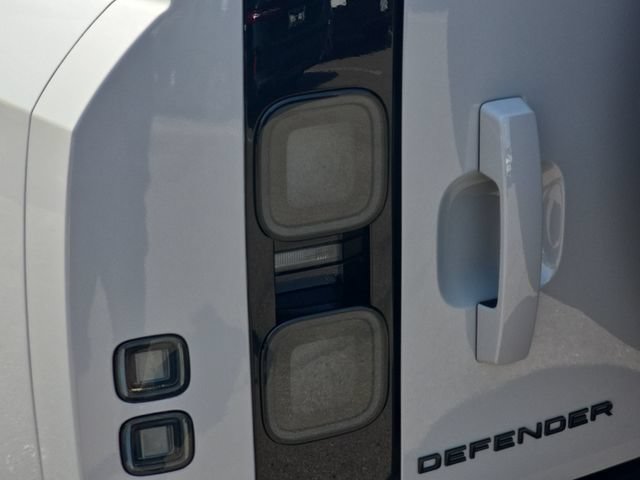 New 2026 Land Rover Defender 110 X AWD/4WD image 23