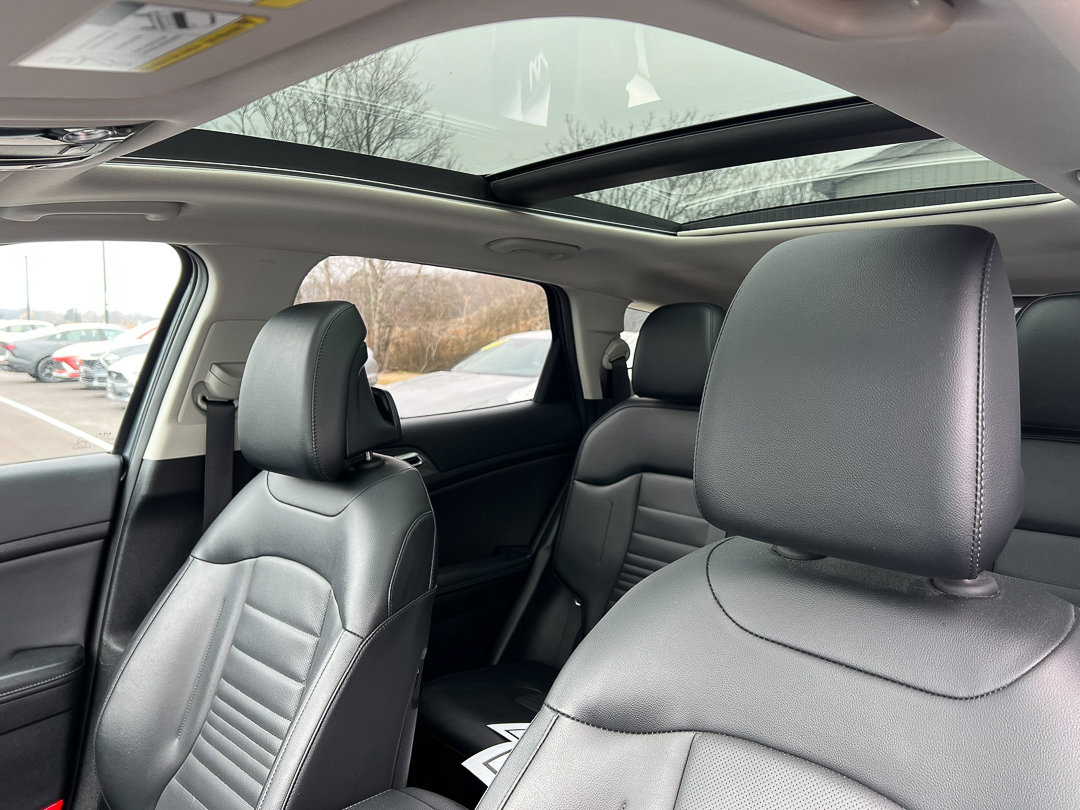 Used 2023 Kia Sportage SX image 27