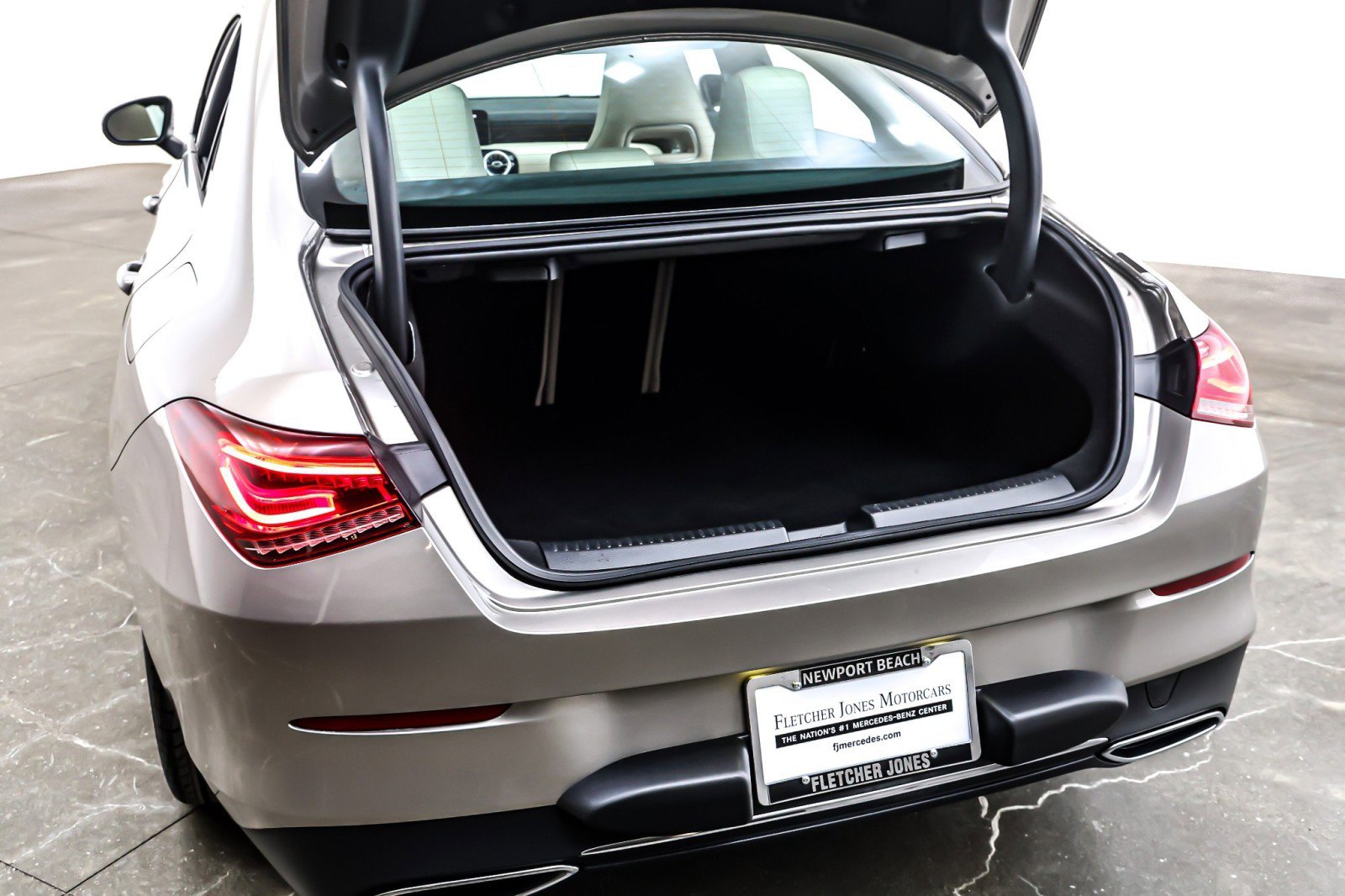 Used 2020 Mercedes-Benz CLA 250 image 23