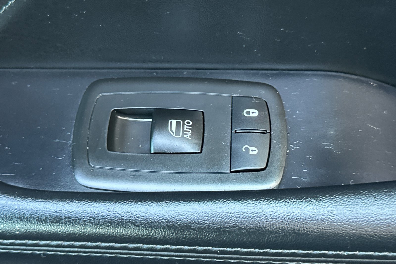 Used 2016 Dodge Challenger R/T Scat Pack image 21