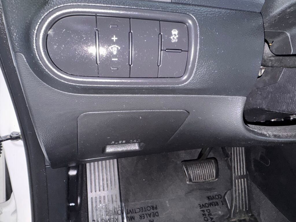 Used 2017 Kia Forte LX w/ LX Popular Package image 26