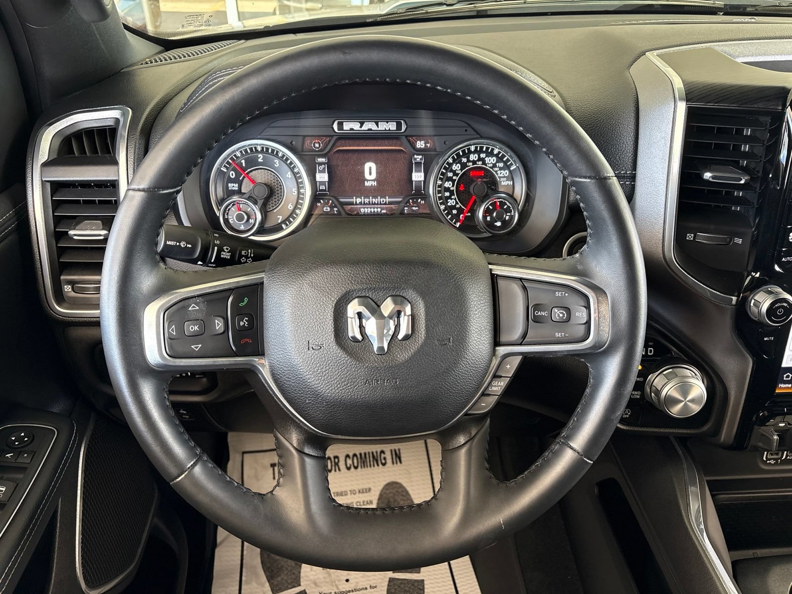 Used 2024 RAM 1500 Laramie AWD/4WD image 30