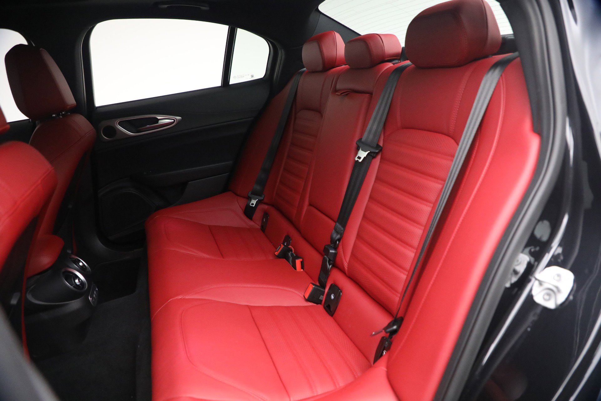 New 2026 Alfa Romeo Giulia AWD image 17