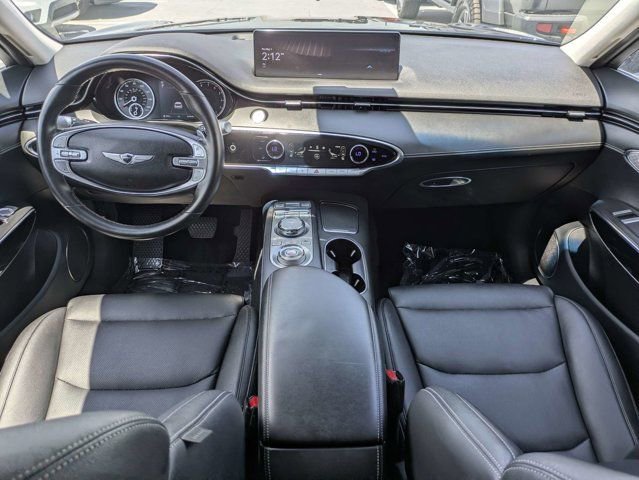Used 2025 Genesis GV70 2.5T AWD/4WD image 16