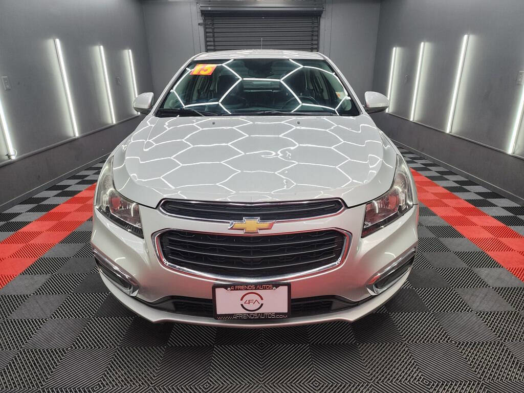 Used 2015 Chevrolet Cruze LTZ image 2