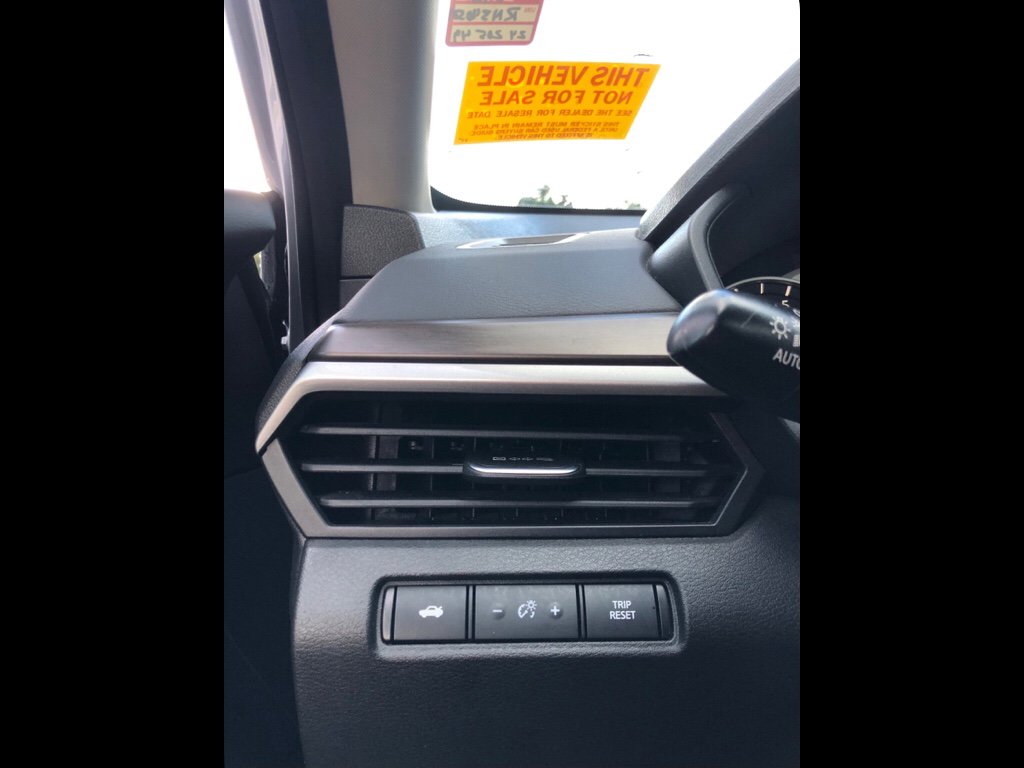 Used 2024 Nissan Altima 2.5 SV FWD image 24