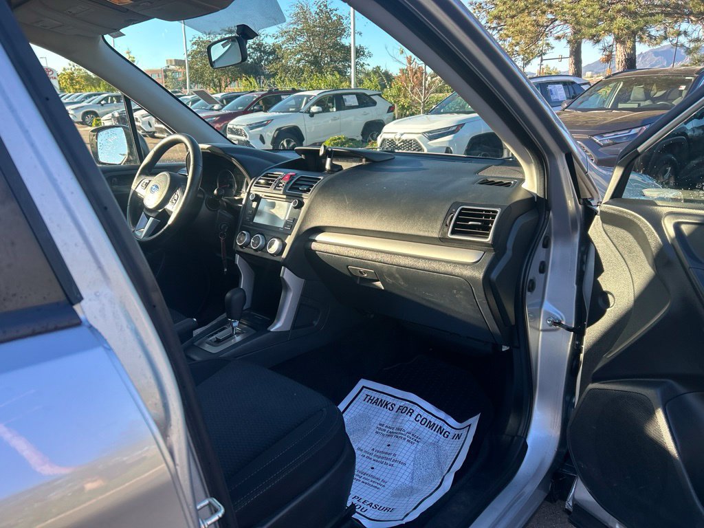 Used 2017 Subaru Forester 2.5i w/ Alloy Wheel Package AWD/4WD image 11