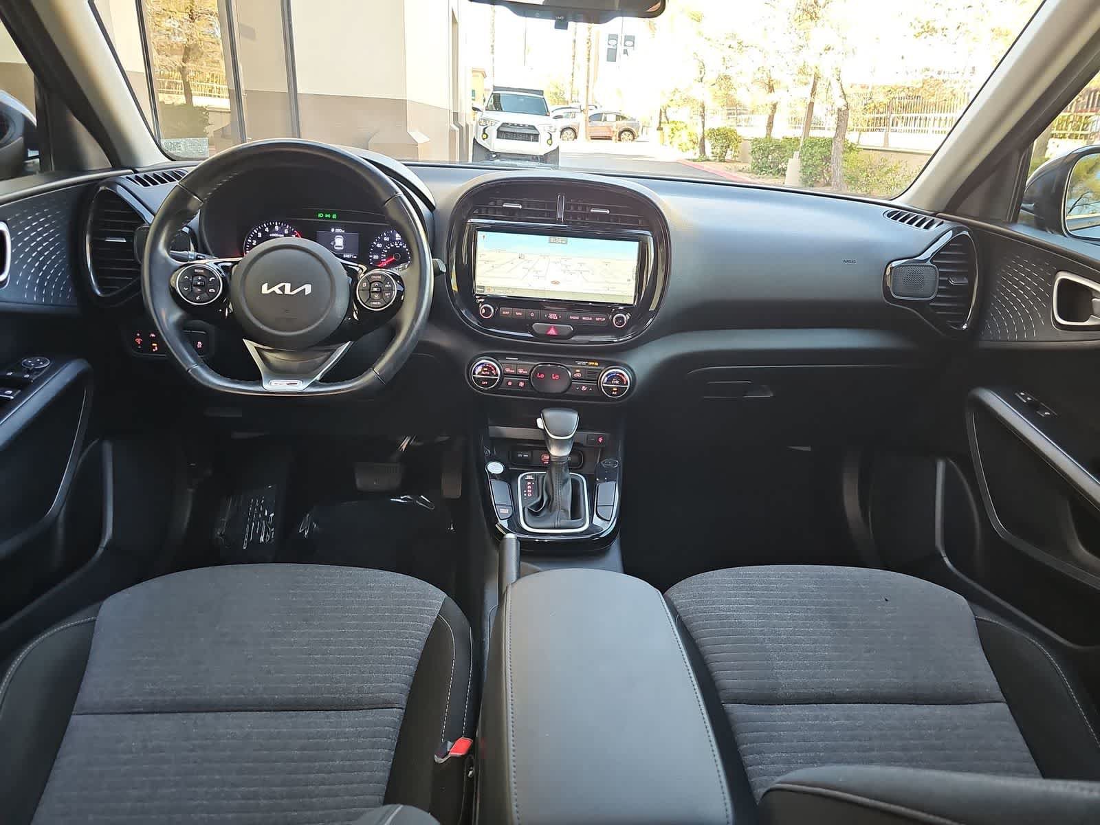Used 2022 Kia Soul GT-Line FWD image 14