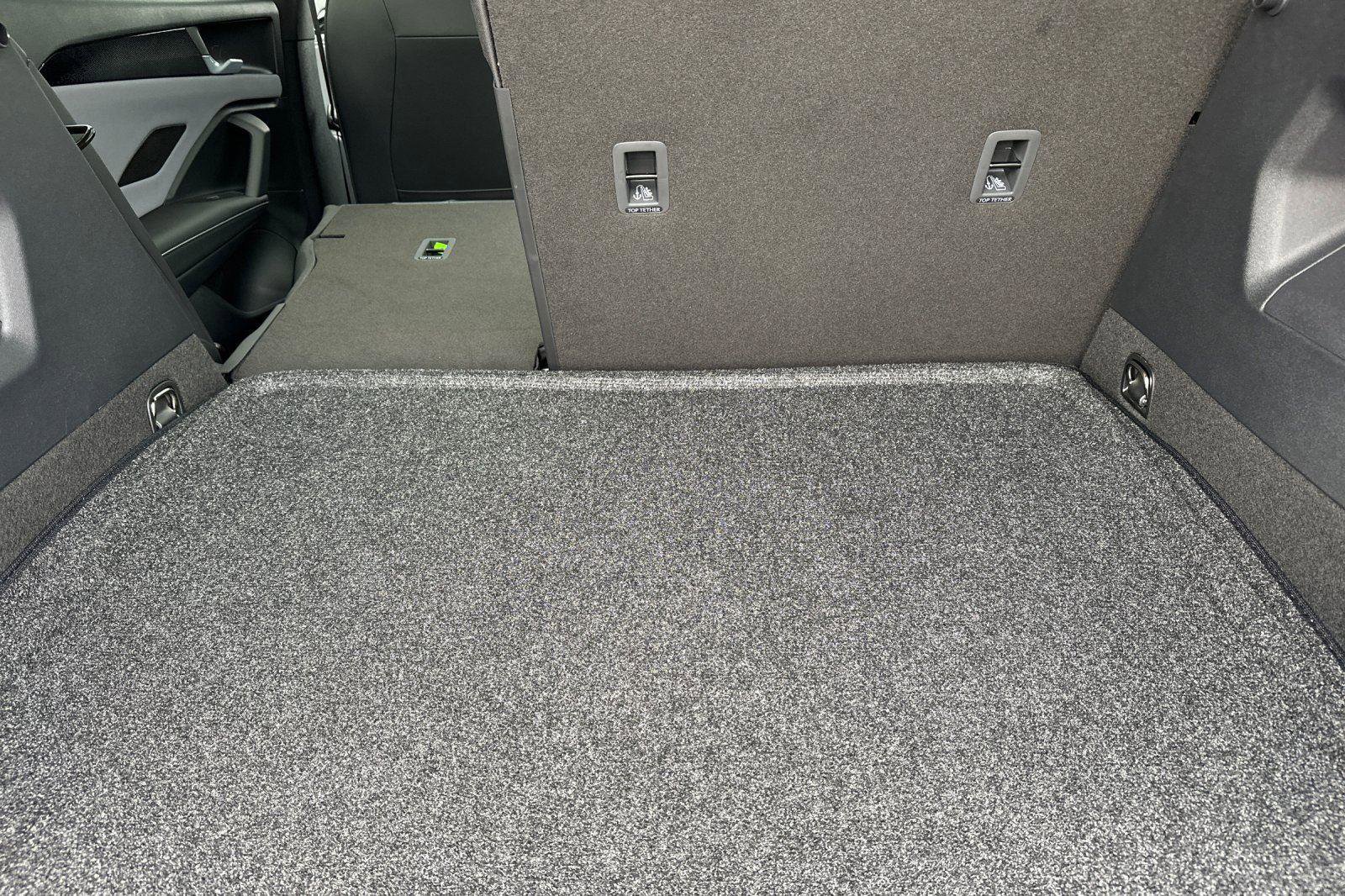 New 2026 Volkswagen Tiguan SE R-Line image 14