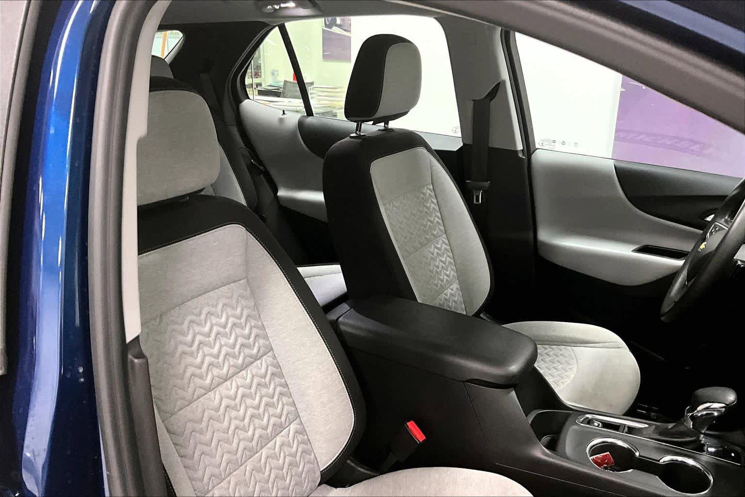 Used 2023 Chevrolet Equinox LS image 13