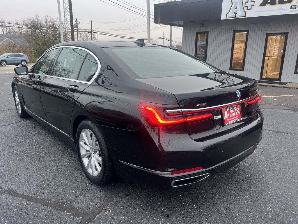 Used 2022 BMW 740i xDrive w/ Luxury Rear Seating Package image 8