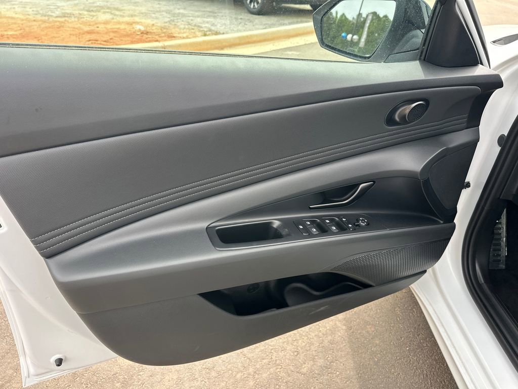 New 2026 Hyundai Elantra SEL Sport image 10