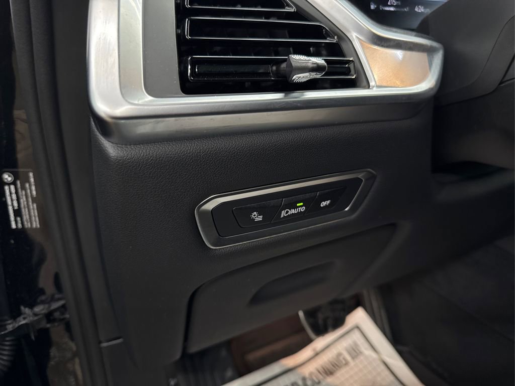 Certified 2025 BMW X7 xDrive40i w/ M Sport Package image 40