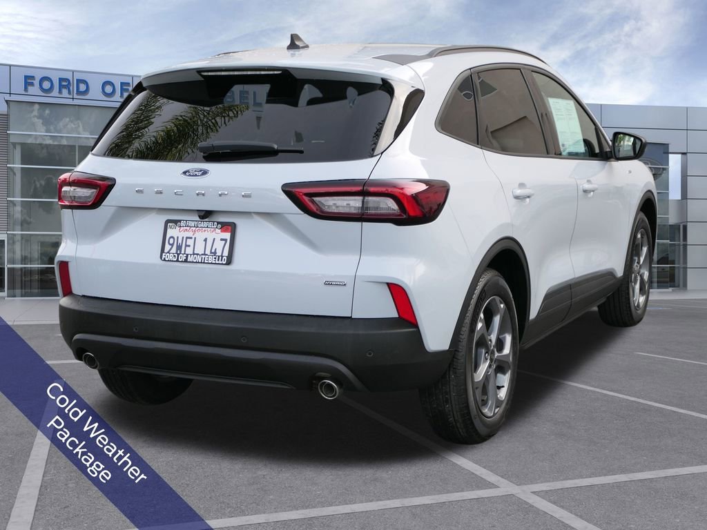 Used 2025 Ford Escape ST-Line w/ Equipment Group 301A image 4