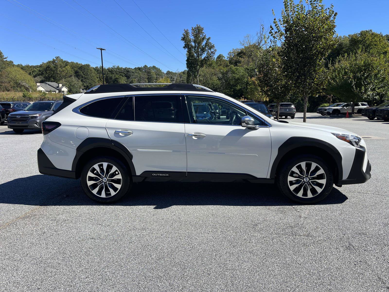 Used 2025 Subaru Outback Touring XT w/ Tech Package 3 AWD/4WD image 6