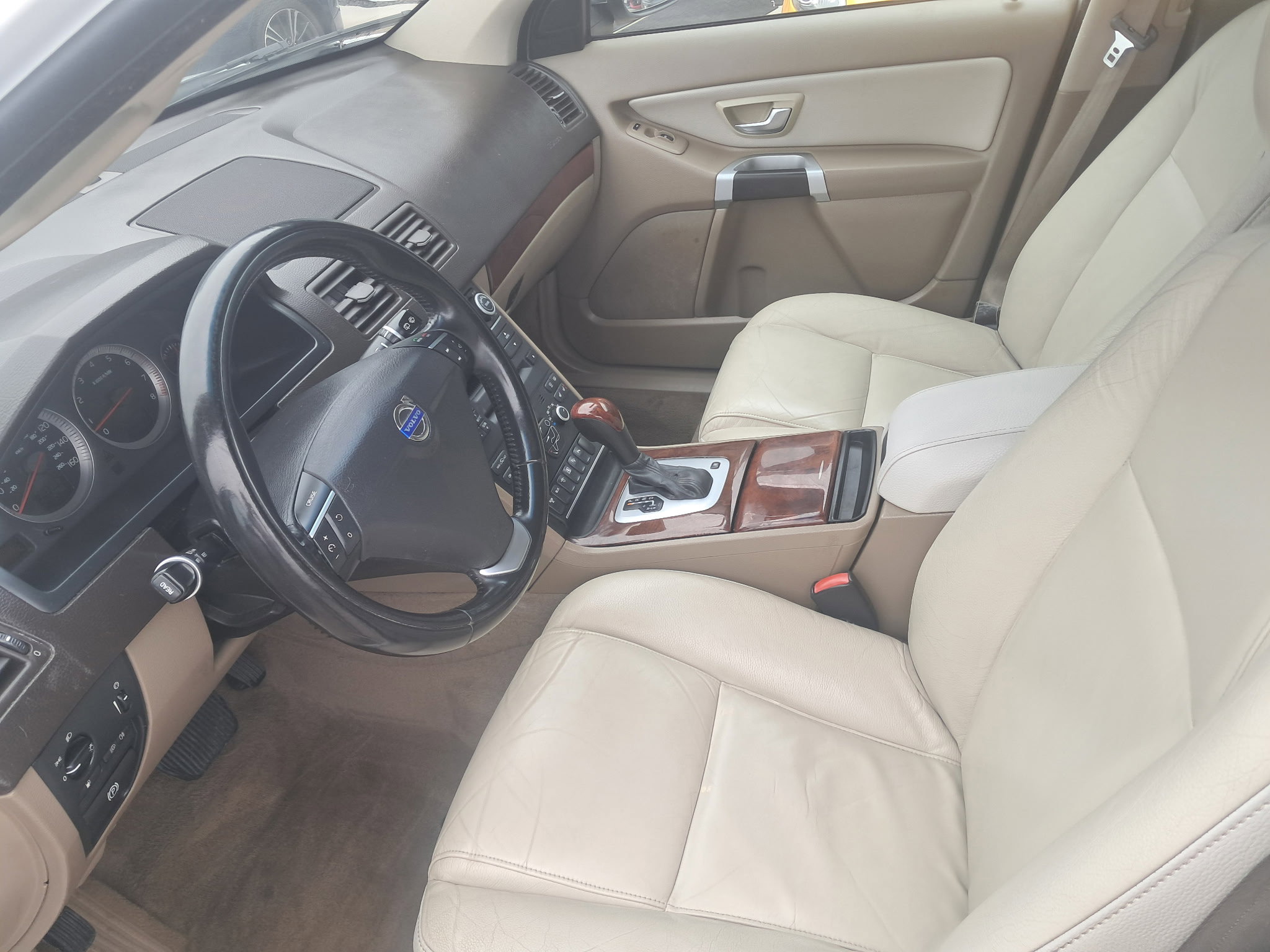 Used 2014 Volvo XC90 3.2 FWD image 10