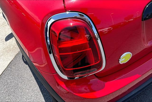 Used 2024 MINI Cooper SE FWD image 31