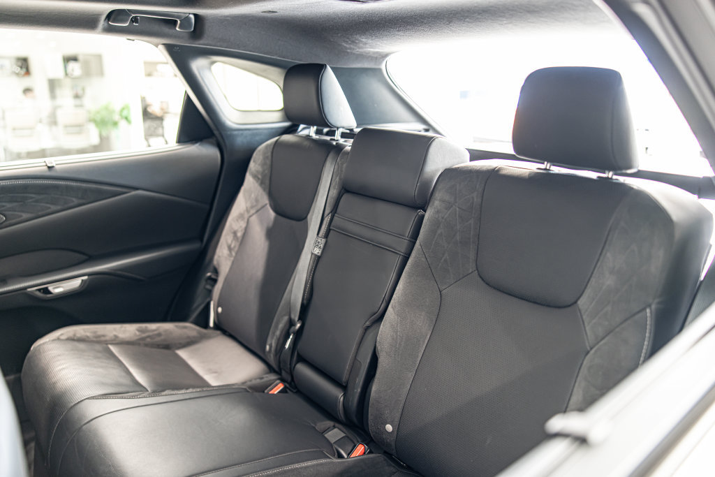 Used 2023 Lexus RX 350 AWD w/ Cold Area Package image 31