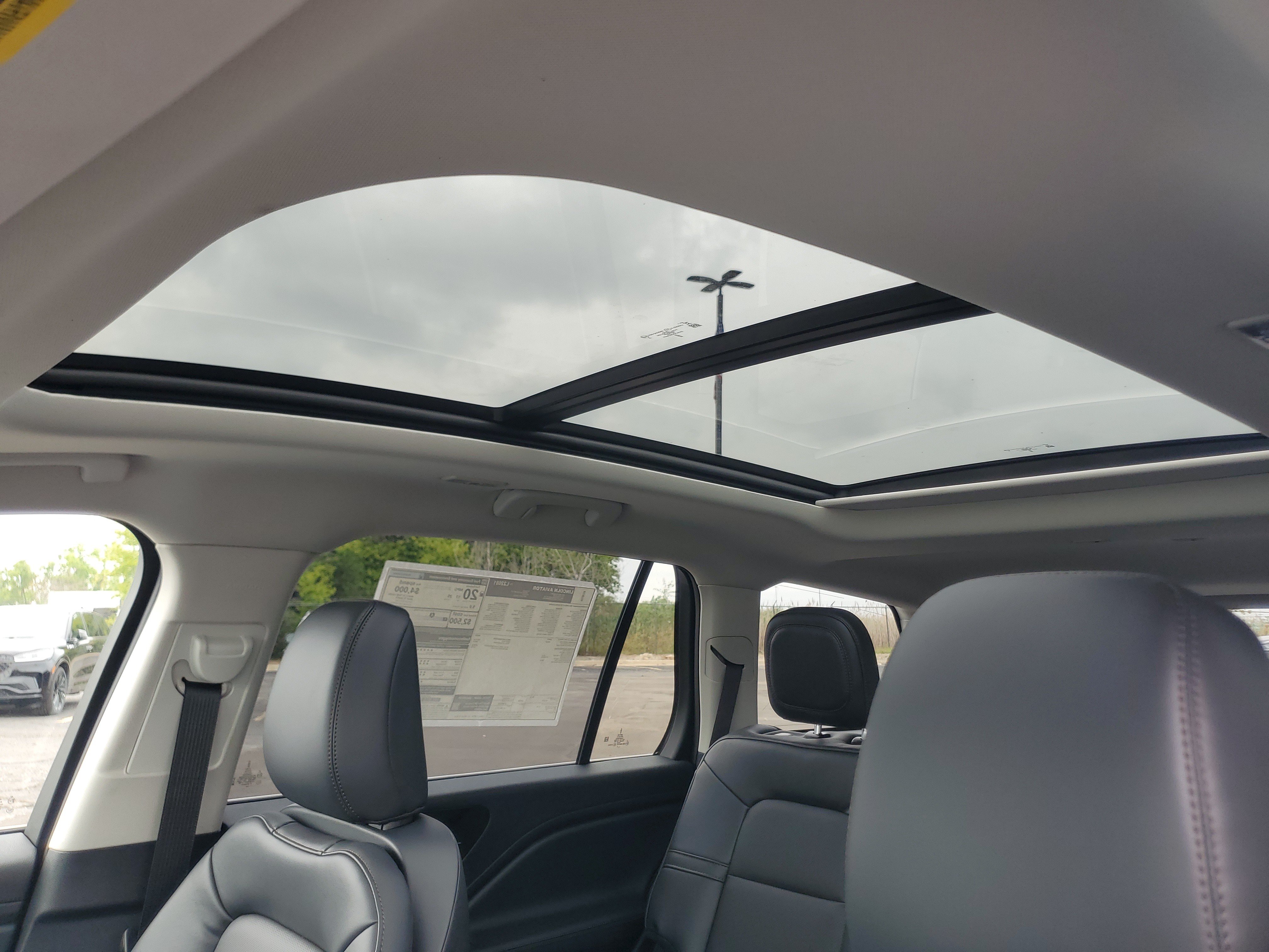 New 2026 Lincoln Aviator AWD image 10